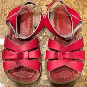Red Salt water sandals size 9 but fits 9.5